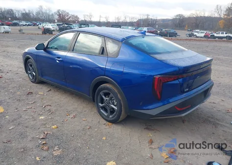 2025 Kia K4 Lxs from USA, damaged, VIN 3KPFT4DE9SE146910